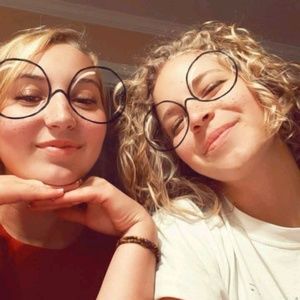 Meet your Posher, Kendra